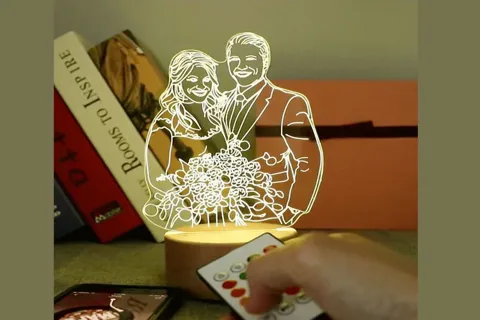 Lámpara 3D con foto y 16 colores · Fotografía 4