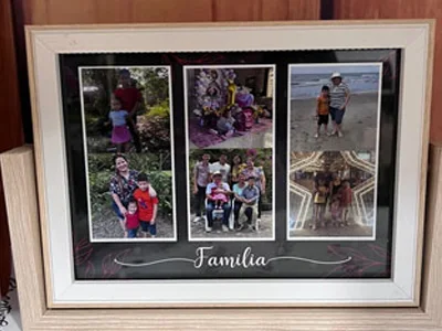Portarretrato Tres fotografías de familia