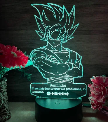 Lámpara LED Goku grabado · Fotografía 2