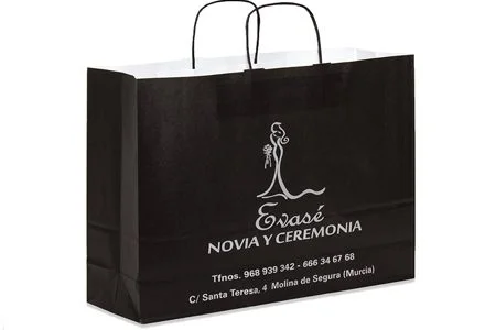 Bolsa negra con logotipo · Fotografía 2
