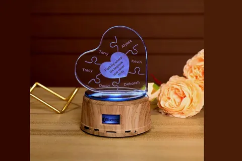 Lámpara LED Rompecabezas de cristal de amor y familia · Fotografía 2
