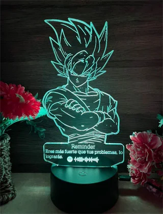 Lámpara LED Goku grabado · Fotografía 2