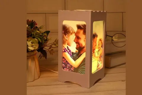 Lámpara linterna personalizada de cuatro imágenes · Fotografía 3